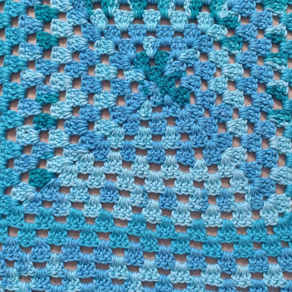 Handmade baby blanket - Picture 3 of 4